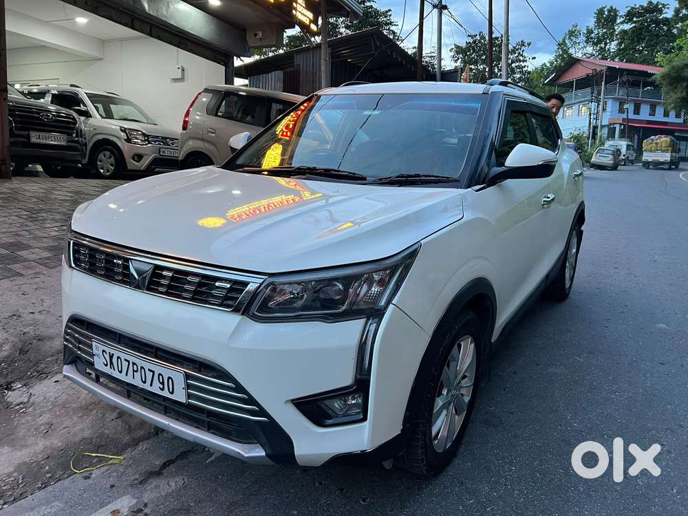 Mahindra Tuv 300 T10 Opt, 2018, Diesel