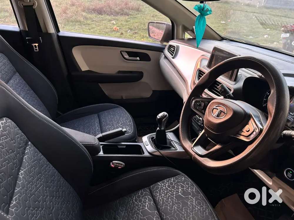 Tata Altroz 2022 Petrol Well Maintained