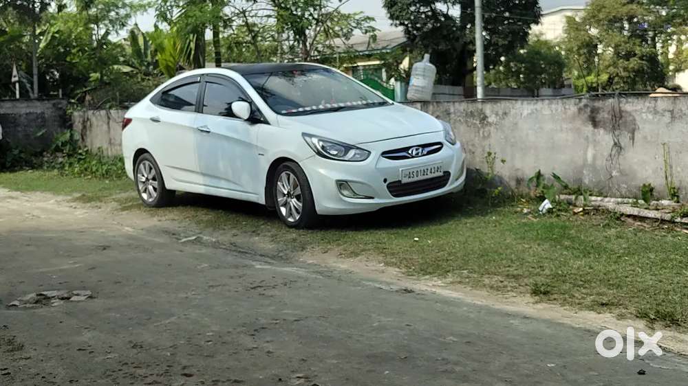 Hyundai Verna 2012