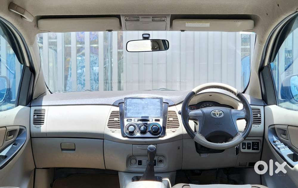 Toyota Innova 2.5 G (diesel) 8 Seater, 2013, Diesel