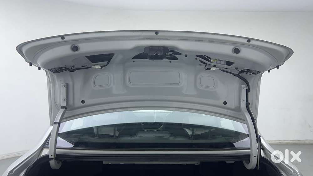 Hyundai Xcent 1.2 Vtvt E Plus, 2018, Petrol