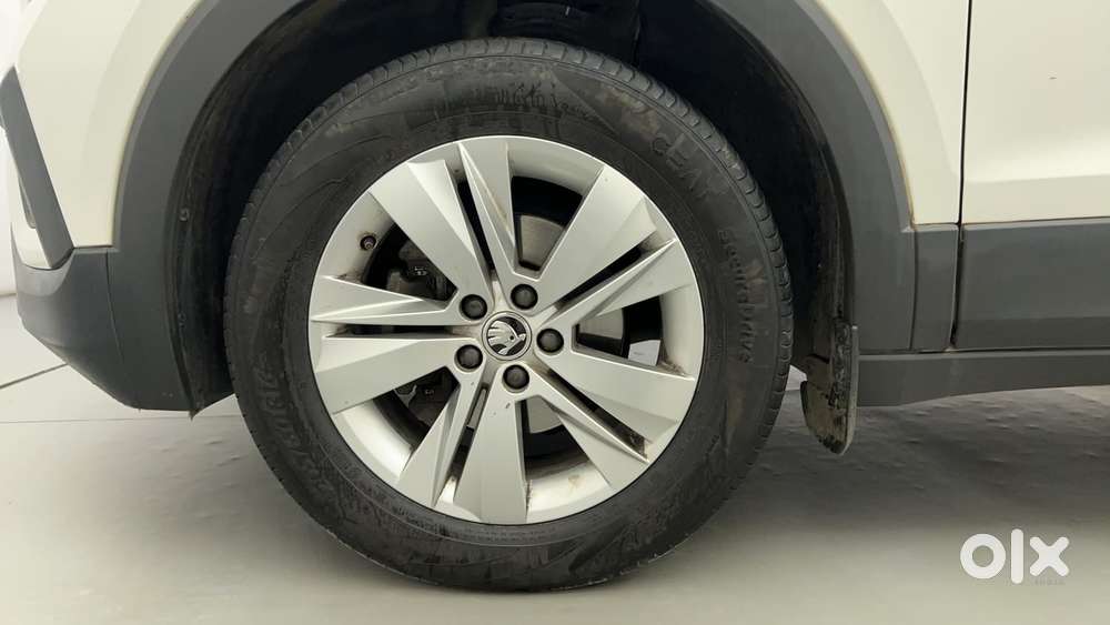 Skoda Kushaq 1.0 Tsi Ambition At, 2023, Petrol