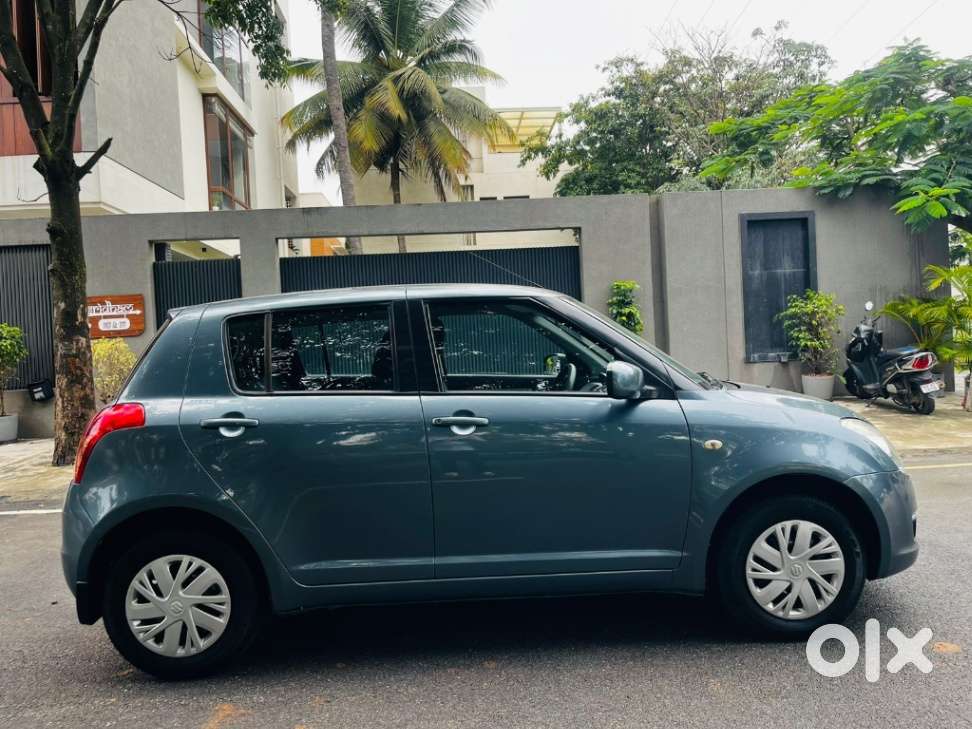 Maruti Suzuki Swift 1.3 Vxi, 2011, Petrol