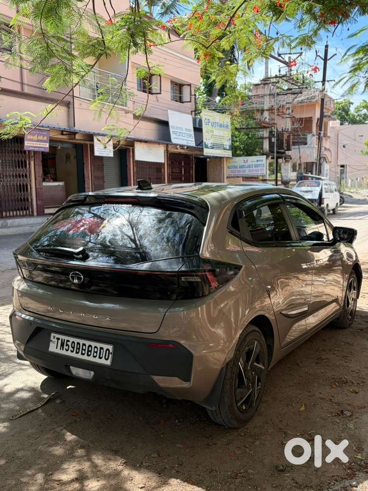 Tata Altroz Petrol/cng Manual 2025 Top End