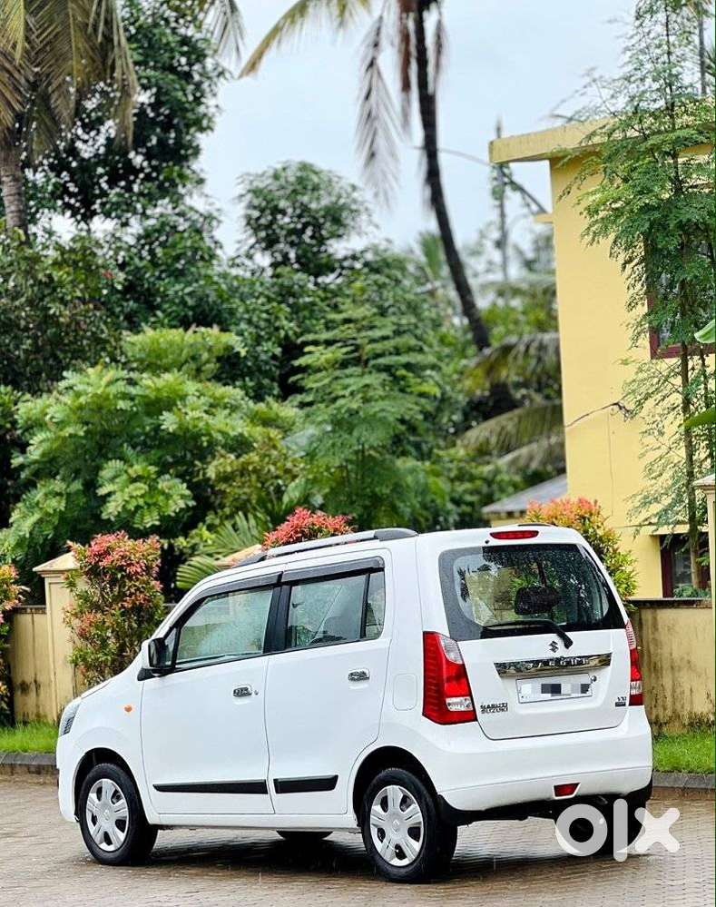 Maruti Suzuki Wagon R Stingray Vxi, 2017, Petrol