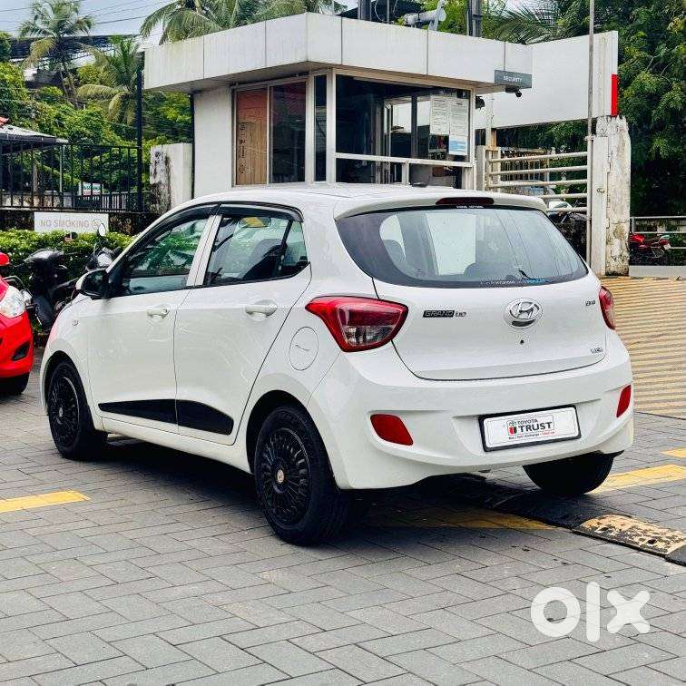 Hyundai Grand I10 Era, 2016, Petrol