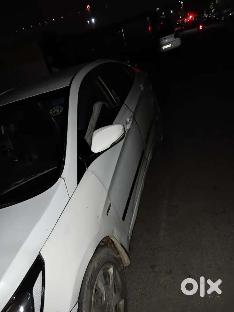 Hyundai Verna 2013