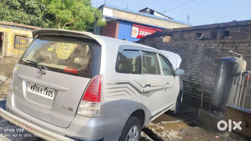 Toyota Innova 2011 Diesel 150000 Km Driven
