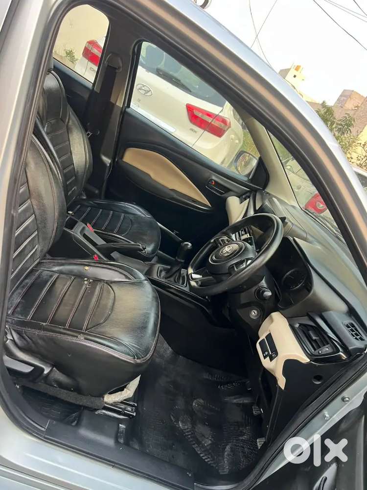 Glanza E
2022/23 
1st Owner Car
11 Hazar Chli 
All Original Car
