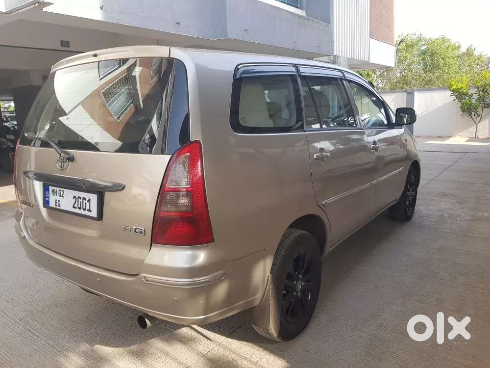 Toyota Innova 2.5-g
