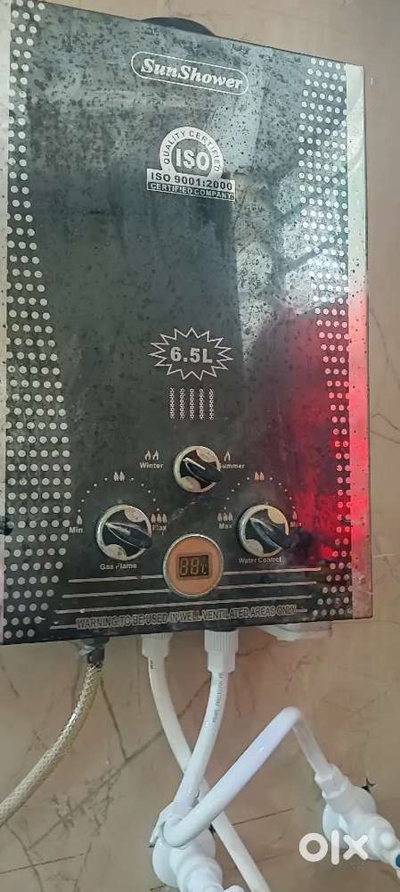 Sun shower  gas gyser