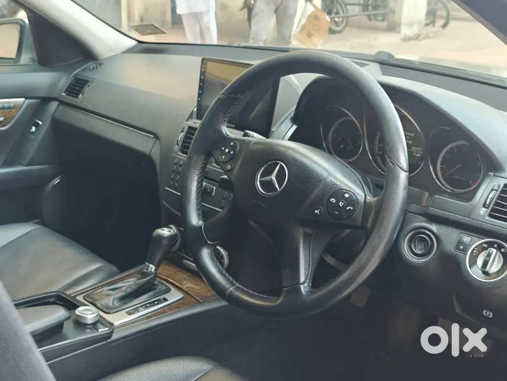 Mercedes-benz C-class 2011
