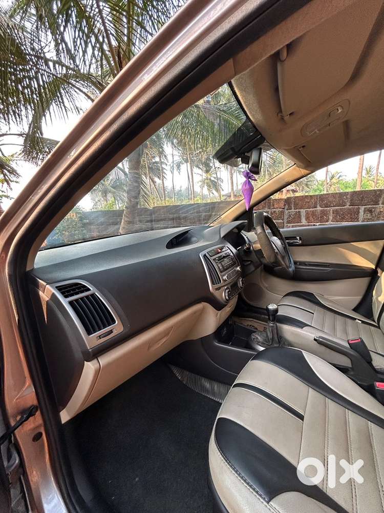Hyundai I20 Sportz Petrol 2014