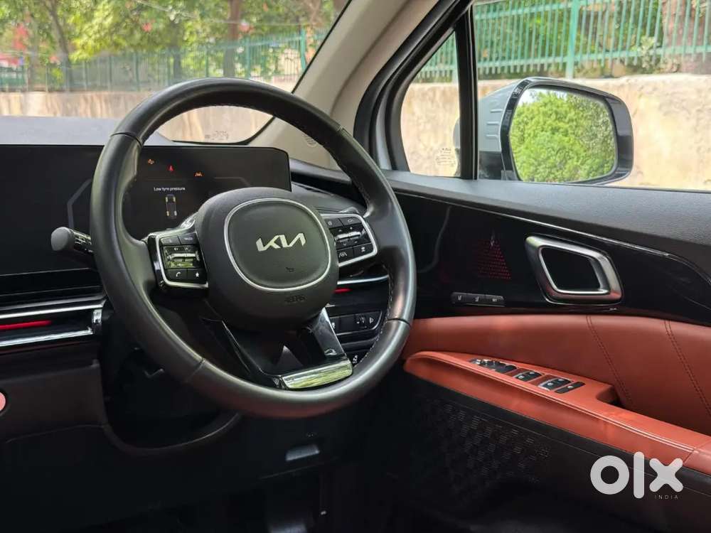 Kia Carnival Limousine 2025