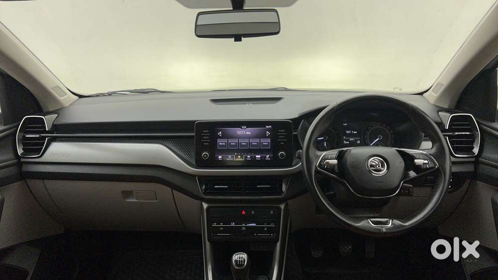 Skoda Kushaq 1.0 Tsi Ambition, 2023, Petrol