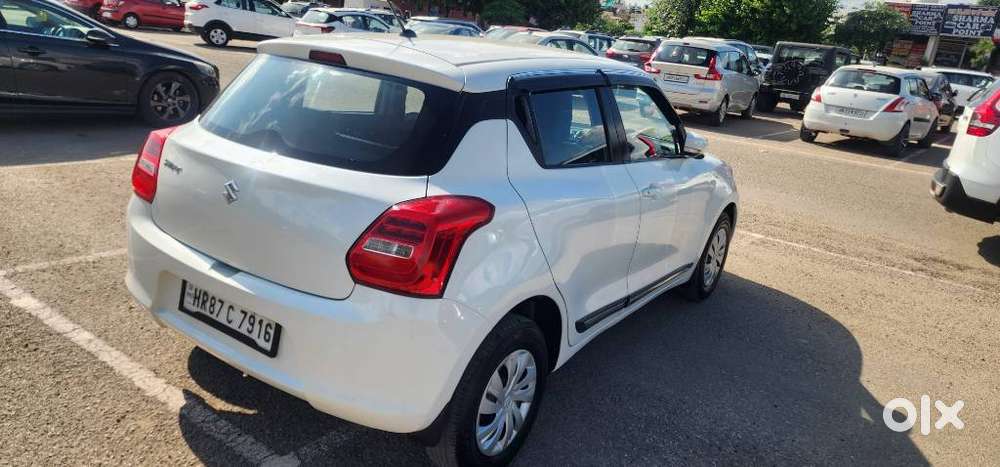 Maruti Suzuki Swift Vxi With Abs, 2018, Petrol