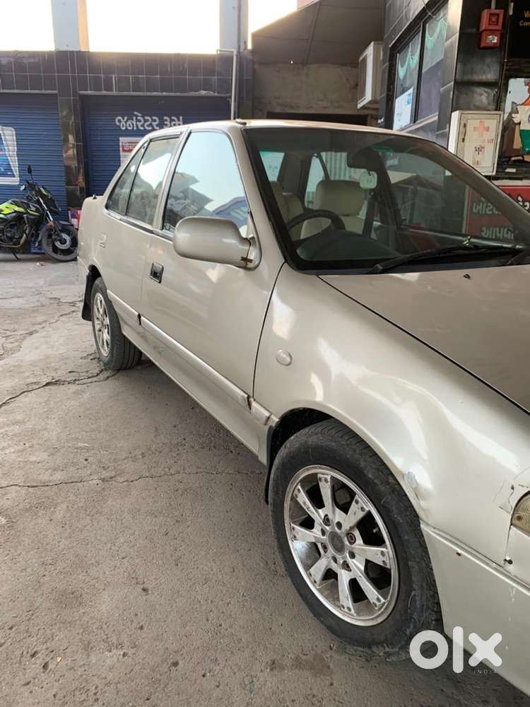 Maruti Suzuki Esteem 2005 Petrol Well Maintained