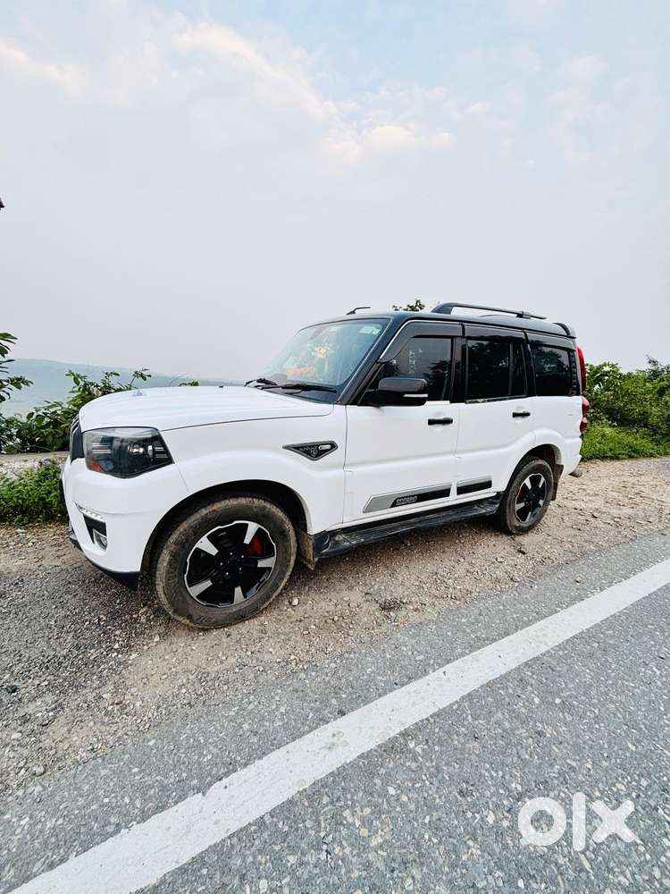 Mahindra Scorpio Classic 2.2 S 11 Mt 7 Str, 2017, Diesel