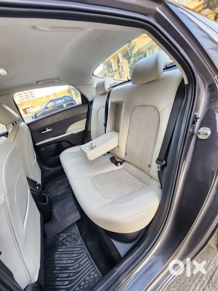 Hyundai Verna 1.5 Sx (o) Ivt, 2023, Petrol