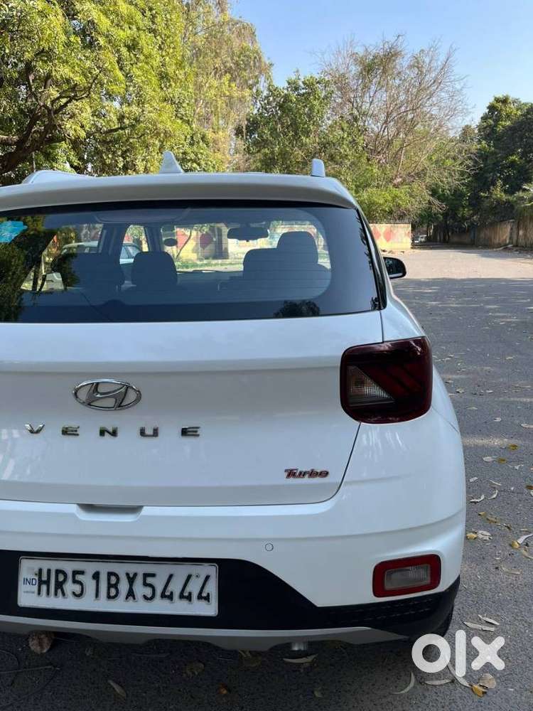 Hyundai Venue Sx Plus Turbo Dct, 2019, Petrol