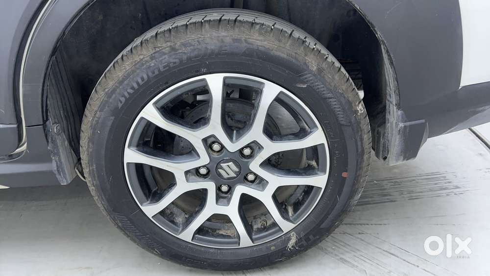 Maruti Suzuki Xl6 1.5 Alpha Plus Mt, 2022, Petrol