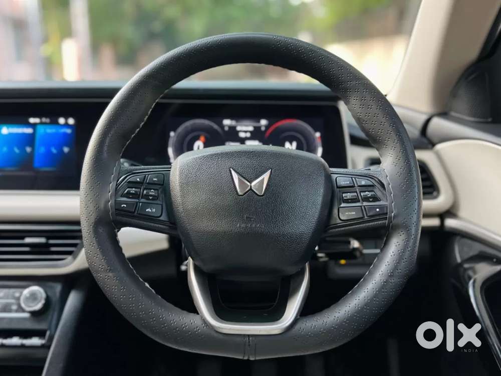 Mahindra Xuv700 2.2 Ax 5 Diesel Mt 7 Str, 2024, Diesel