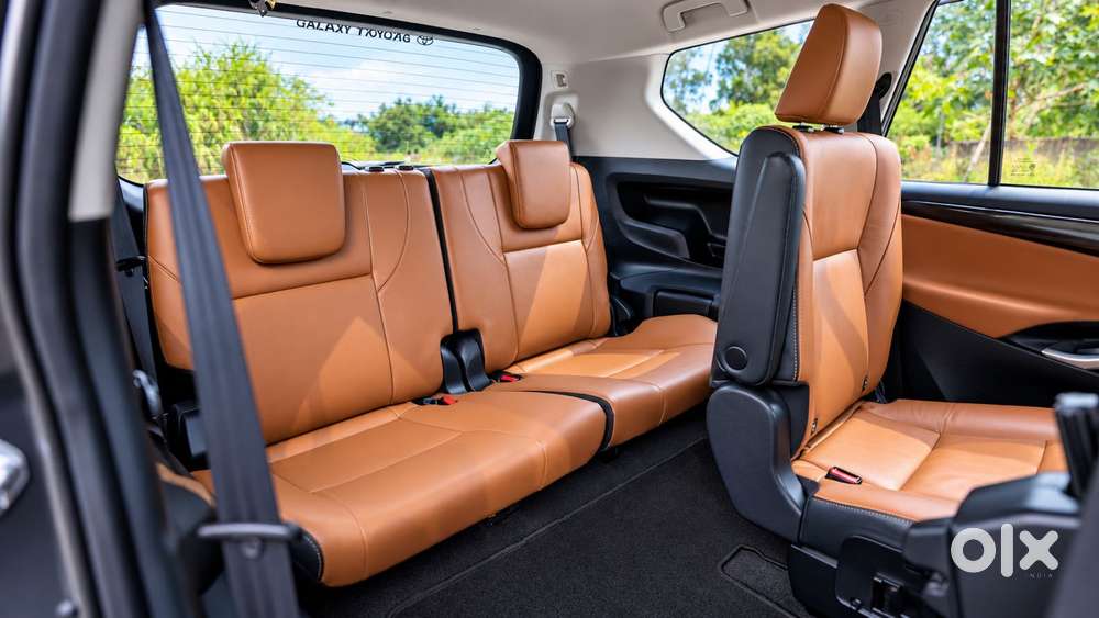 Toyota Innova Crysta 2.7 Zx At, 2016, Petrol