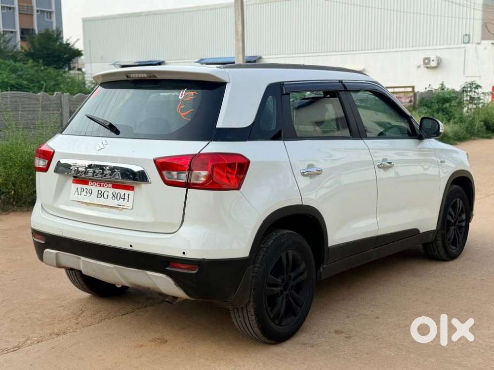 Maruti Suzuki Brezza Zdi+ Dual Tone, 2019, Diesel