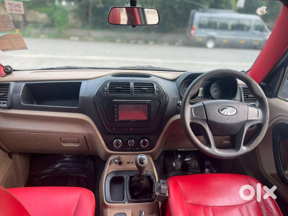 Mahindra Tuv 300 T6, 2016, Diesel