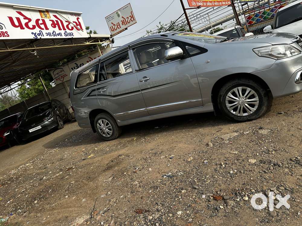 Toyota Innova 2.5 G (diesel) 8 Seater, 2015, Diesel