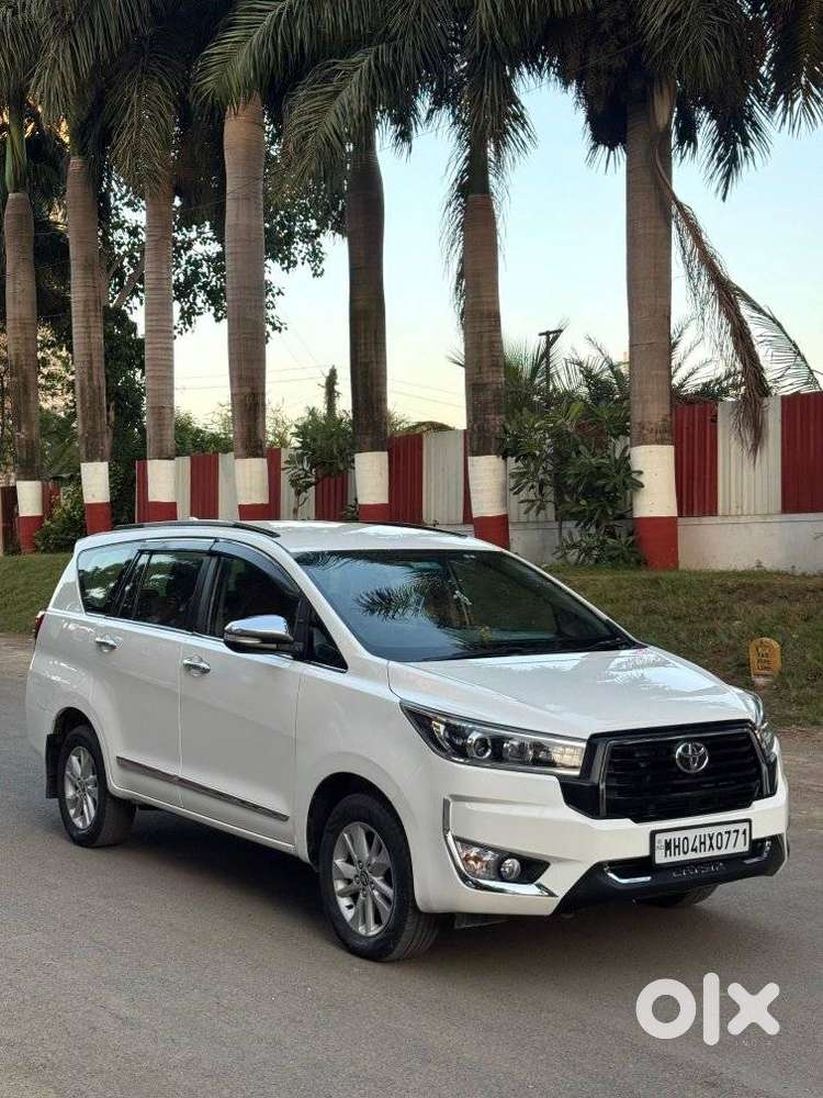Toyota Innova Crysta 2.4 V, 2017, Diesel