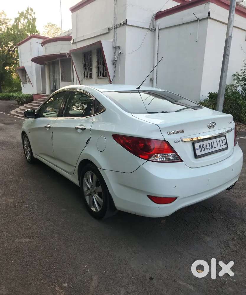 Hyundai Verna 2012