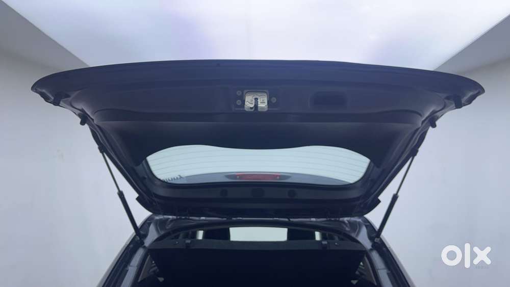 Maruti Suzuki Grand Vitara 1.5 Zeta Smart Hybrid At, 2023, Petrol