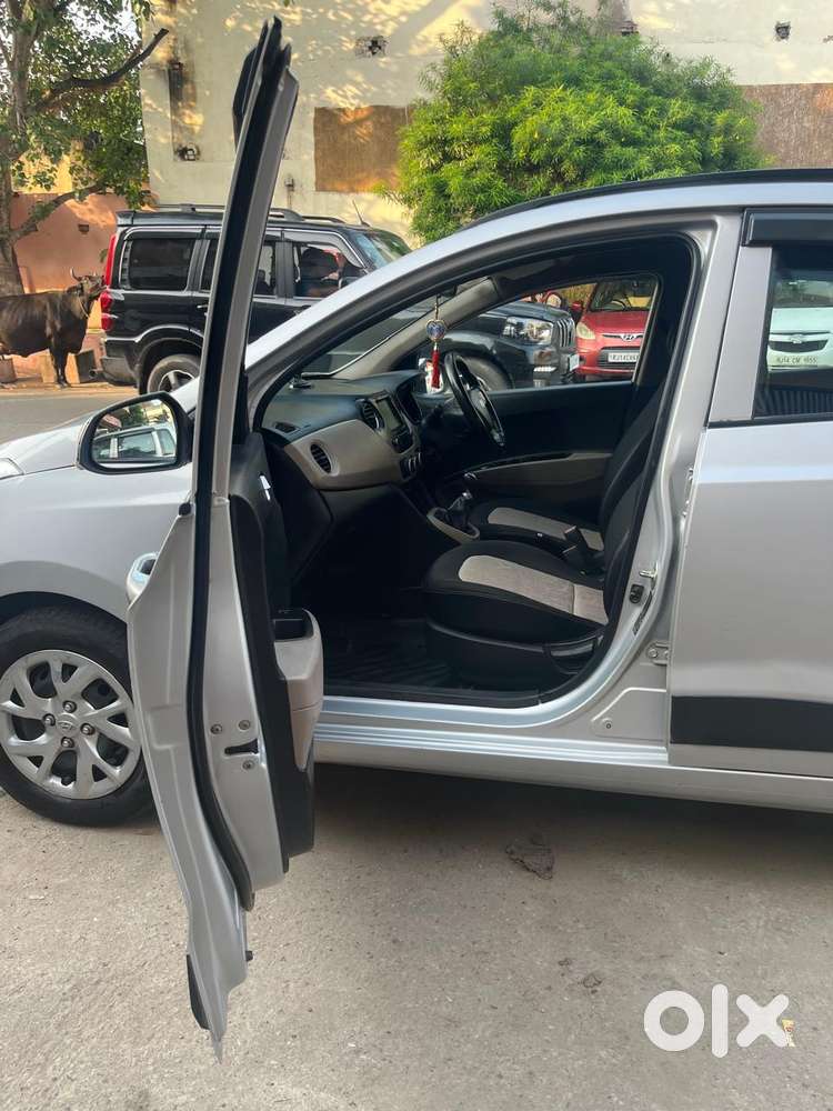 Hyundai Grand I10 1.2 Kappa Sportz Dual Tone, 2018, Cng & Hybrids