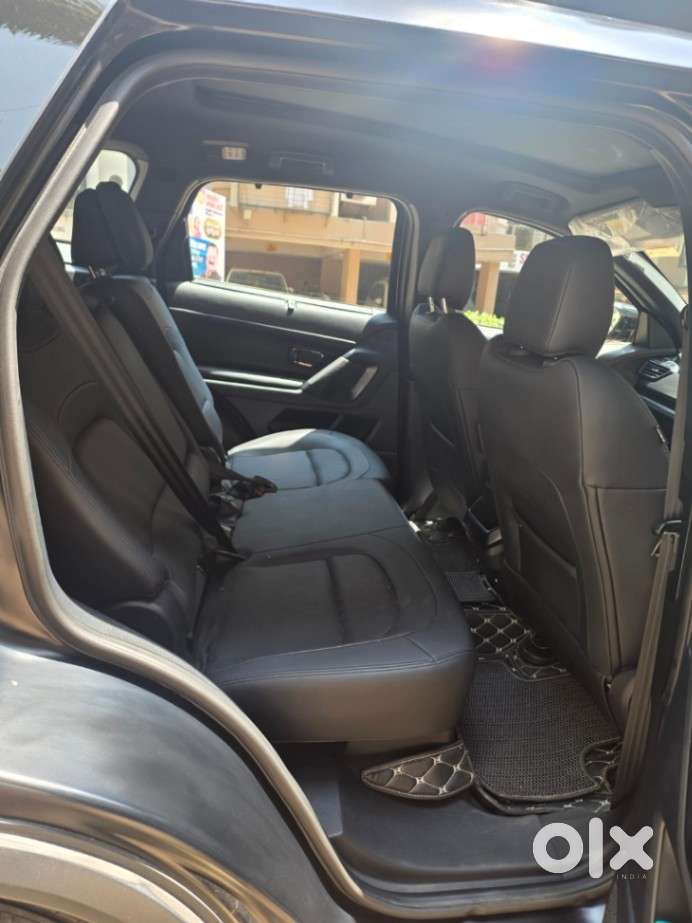 Tata Safari Accomplished X Plus 7 Str Stealth Edition At, 2025, Dies..