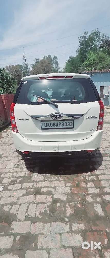 Mahindra Xuv500 2017 Diesel Top Model Well Maintained