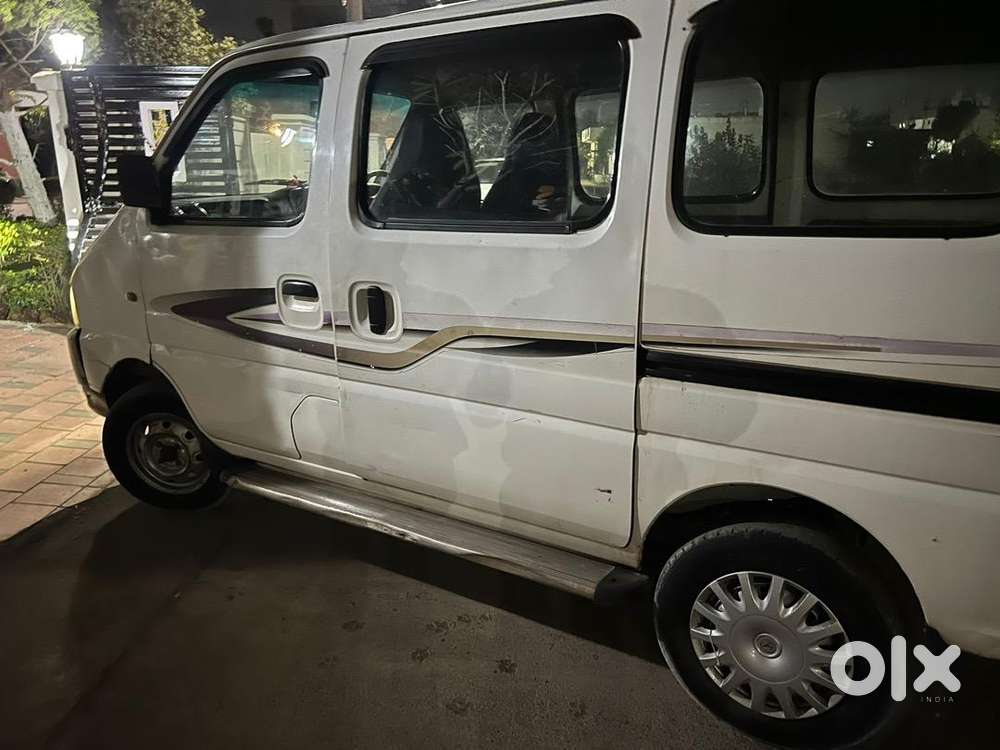 Maruti Suzuki Eeco 2011 Petrol 70000 Km Driven