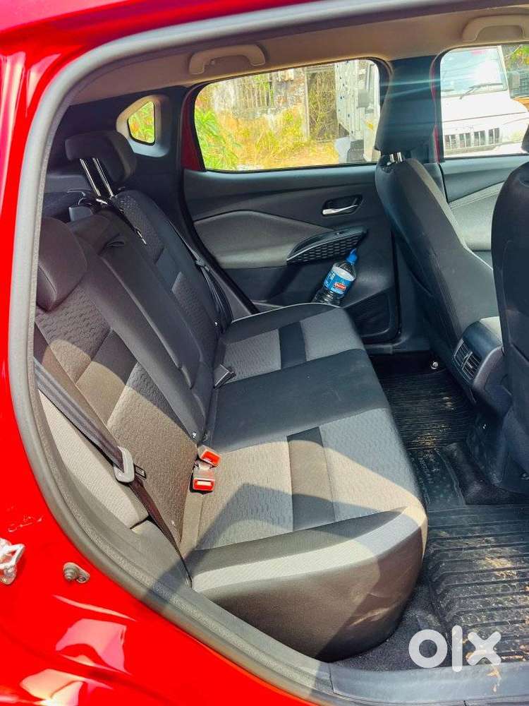 Nissan Magnite N-connecta Mt, 2024, Petrol