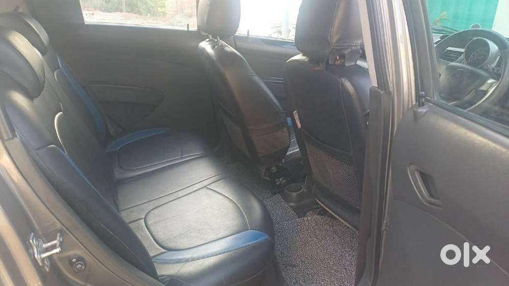 Chevrolet Beat, 2010, Petrol