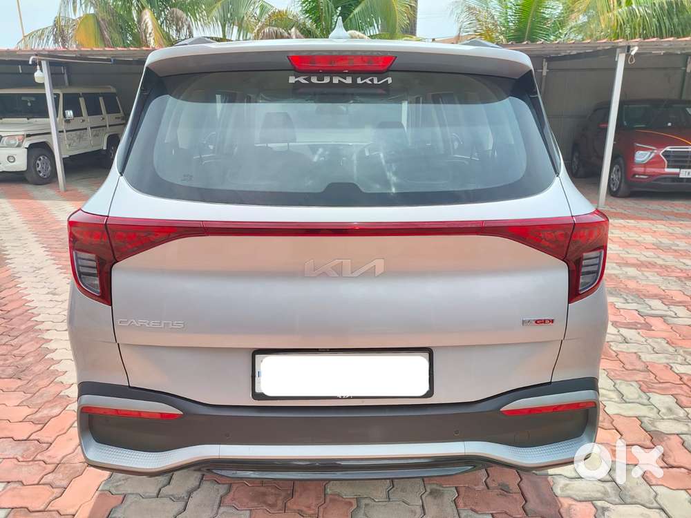 Kia Carens, 2022, Petrol