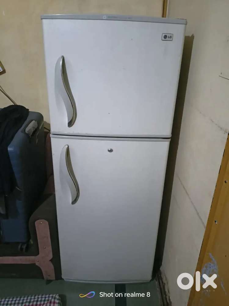 Selling My Duble Door Fridge