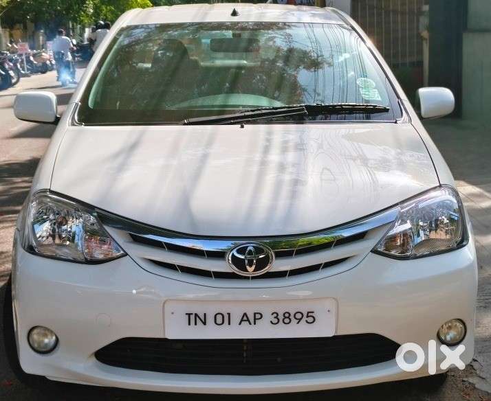 Toyota Etios V, 2011, Petrol