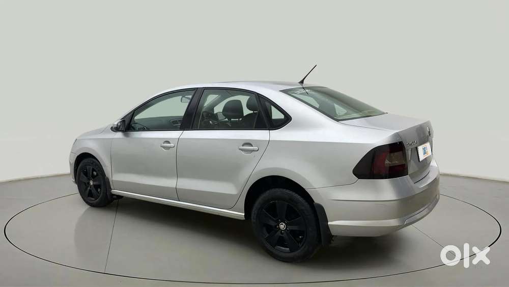 Skoda Rapid 1.0 Ambition Tsi At, 2021, Petrol
