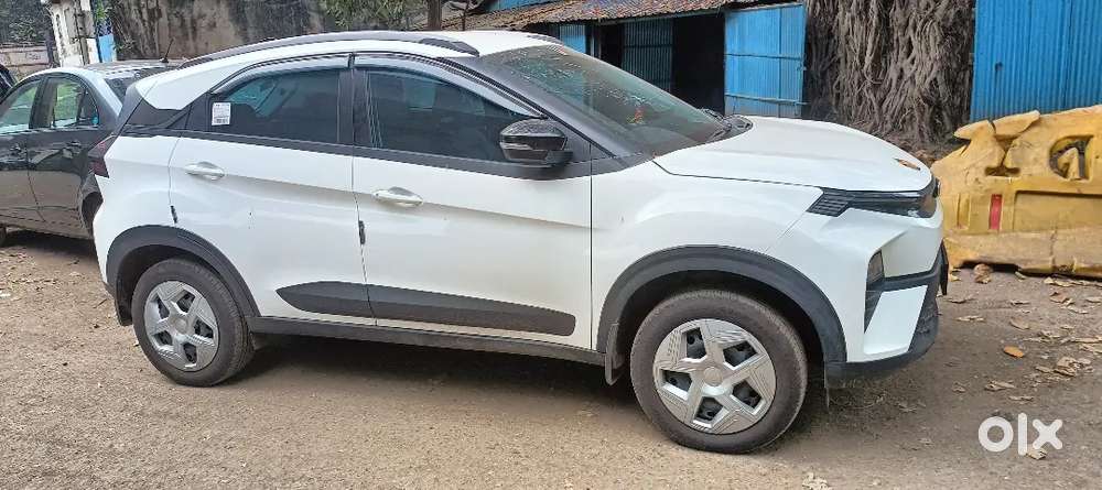 Tata Nexon Pure+pmt Icng 2025