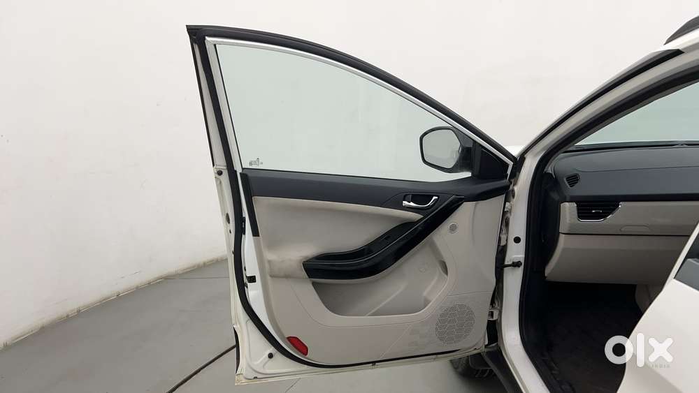 Tata Nexon 1.2 Revotron Xz Plus, 2021, Petrol