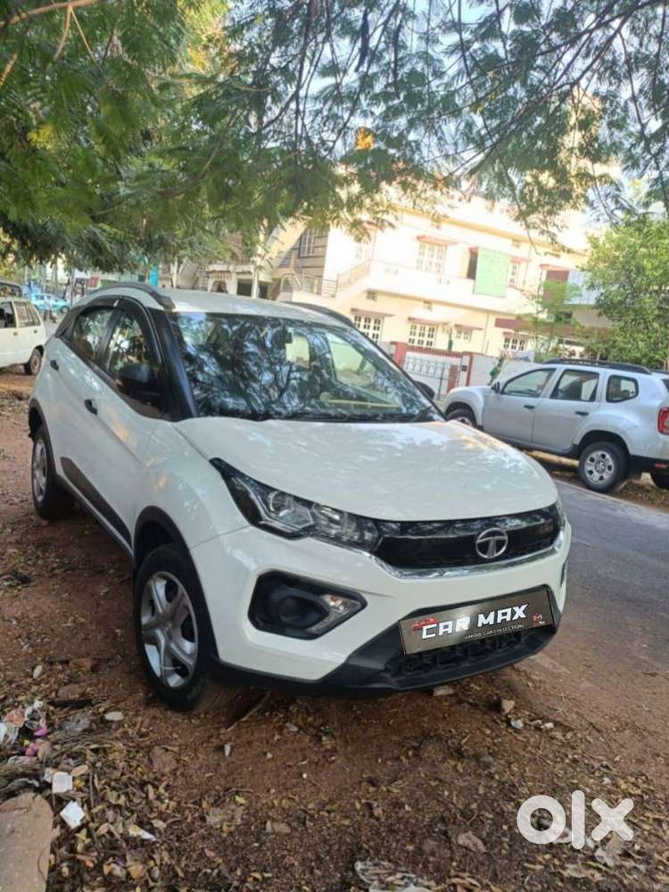 Tata Nexon 1.5 Revotorq Xm (s), 2022, Diesel
