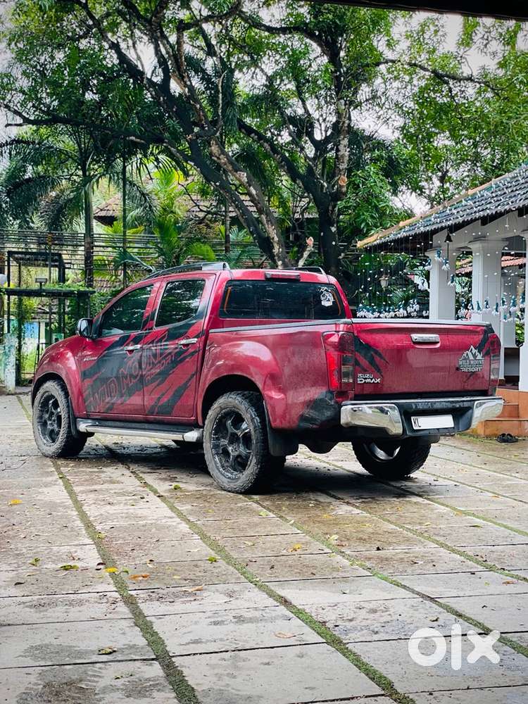 Isuzu D-max V-cross 2018 Diesel Good Condition