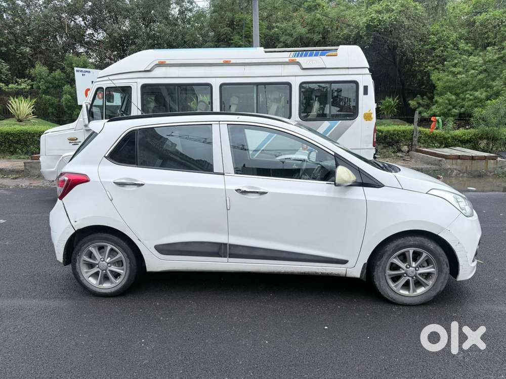 Hyundai Grand I10 Petrol At Top Model