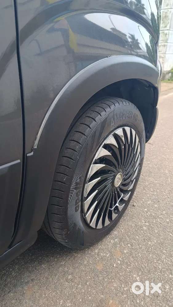 Well Maintained. 4 New Tyres  Company Service History