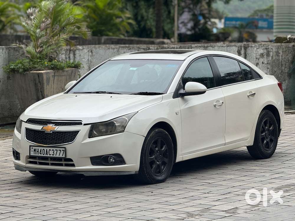 Chevrolet Cruze Ltz Diesel 2013 Ending Sunroof 2nd Owner Diesel